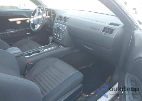 2013 Dodge Challenger R/T z USA, uszkodzony, nr VIN 2C3CDYBT5DH674884